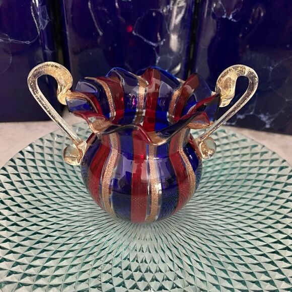 Vase hand blow mini shot with gold venetian, glass NYC 1993 on 5th Ave mine - Picture 1 of 9